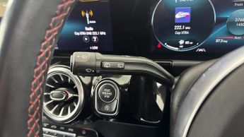 MERCEDES-BENZ GLA 1.3 GLA200 AMG Line (Premium) SUV 5dr Petrol 7G-DCT Euro 6 (s/s)