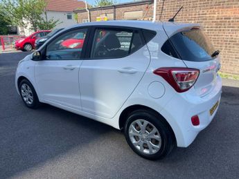 HYUNDAI I10 1.2 SE 5dr Auto
