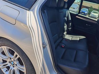 BMW 5 SERIES 520d M Sport 5dr Step Auto [Start Stop]