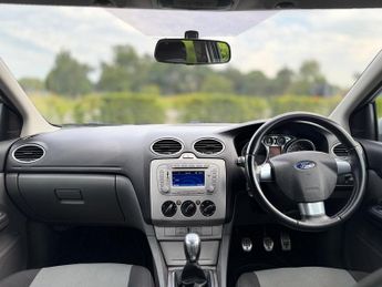 FORD FOCUS 1.6 Zetec S 5dr