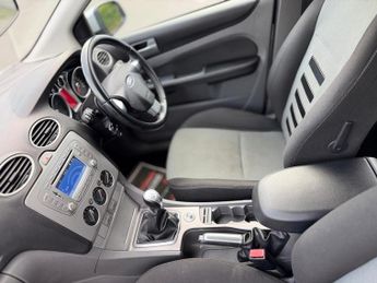 FORD FOCUS 1.6 Zetec S 5dr