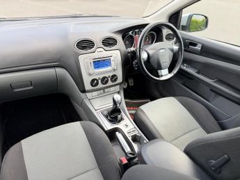 FORD FOCUS 1.6 Zetec S 5dr