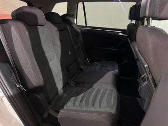 VOLKSWAGEN TIGUAN ALLSPACE 2.0 TDI SEL 5dr DSG
