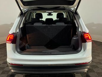 VOLKSWAGEN TIGUAN ALLSPACE 2.0 TDI SEL 5dr DSG