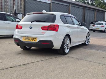 BMW 1 SERIES Apple car play/Andoried Auto