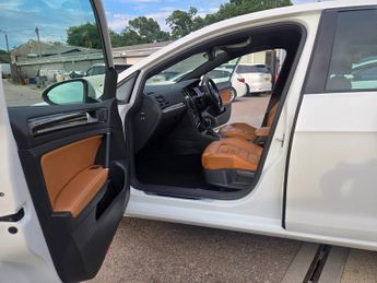 VOLKSWAGEN GOLF Leather interior
