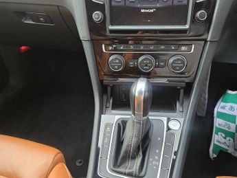 VOLKSWAGEN GOLF Leather interior