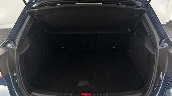 MERCEDES-BENZ A-CLASS 1.3 A250e 15.6kWh AMG Line Edition (Executive) Hatchback 5dr Pet