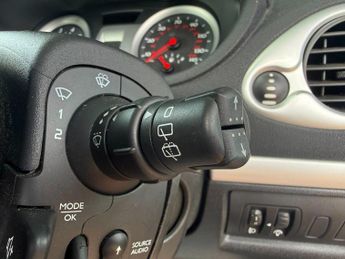 RENAULT CLIO 1.2 TCE Dynamique 3dr [AC]