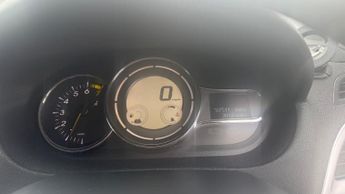 RENAULT MEGANE 1.6 16V 110 Dynamique TomTom 5dr