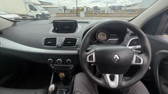 RENAULT MEGANE 1.6 16V 110 Dynamique TomTom 5dr