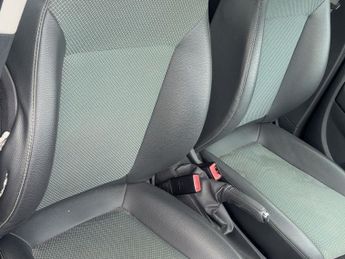 VAUXHALL CORSA 1.4i 16V [100] SE 5dr Auto