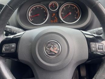 VAUXHALL CORSA 1.4i 16V [100] SE 5dr Auto