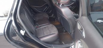 MERCEDES-BENZ B CLASS B200d AMG Line Premium Plus 5dr Auto