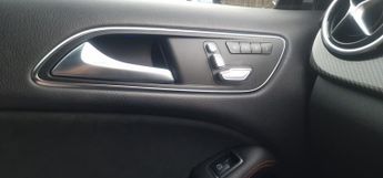 MERCEDES-BENZ B CLASS B200d AMG Line Premium Plus 5dr Auto