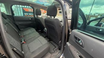 PEUGEOT 3008 1.6 HDi Exclusive 5dr EGC