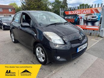 Toyota Yaris 1.33 VVT-i TR 5dr [6]