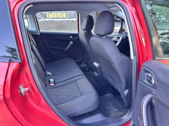 PEUGEOT 2008 1.6 e-HDi Active 5dr EGC