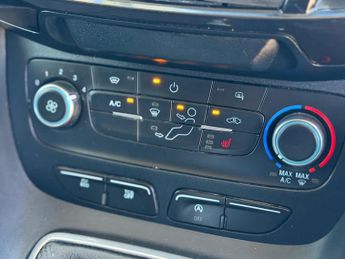 FORD TRANSIT CONNECT 1.5 EcoBlue 120ps Limited Van