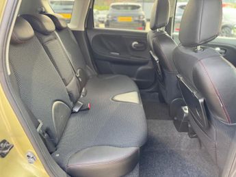 NISSAN NOTE 1.6 Tekna 5dr Auto