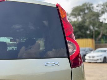 NISSAN NOTE 1.6 Tekna 5dr Auto