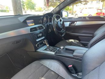 MERCEDES-BENZ C CLASS C220 CDI BlueEFFICIENCY AMG Sport 2dr Auto
