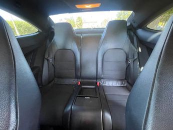 MERCEDES-BENZ C CLASS C220 CDI BlueEFFICIENCY AMG Sport 2dr Auto