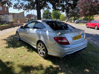 MERCEDES-BENZ C CLASS C220 CDI BlueEFFICIENCY AMG Sport 2dr Auto