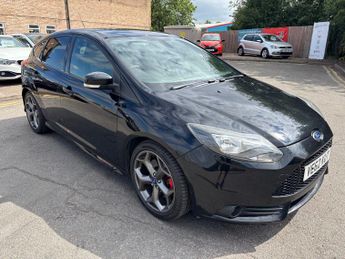 Ford Focus 2.0T ST-2 5dr