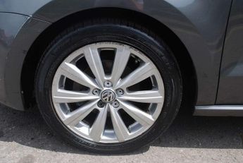 VOLKSWAGEN POLO 1.4 SEL 5dr