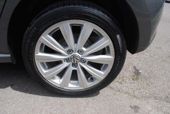 VOLKSWAGEN POLO 1.4 SEL 5dr