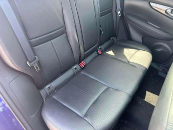 NISSAN QASHQAI 1.6 dCi Tekna 5dr Xtronic