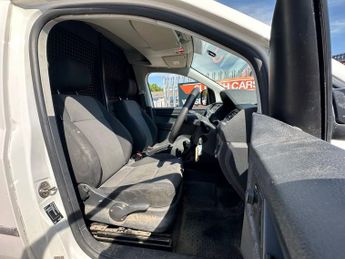 VOLKSWAGEN CADDY 2.0 TDI BlueMotion Tech 102PS Startline Van