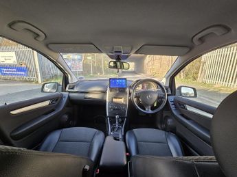 MERCEDES-BENZ A-CLASS 2.0 A180 CDI Avantgarde SE Hatchback 5dr Diesel CVT (144 g/km 10