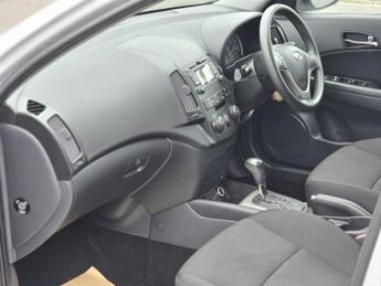 HYUNDAI I30 1.6 CRDi Comfort 5dr Auto
