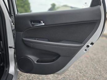 HYUNDAI I30 1.6 CRDi Comfort 5dr Auto