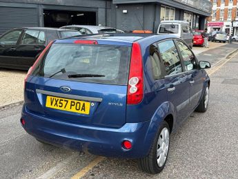 FORD FIESTA 1.25 Style 3dr [Climate]