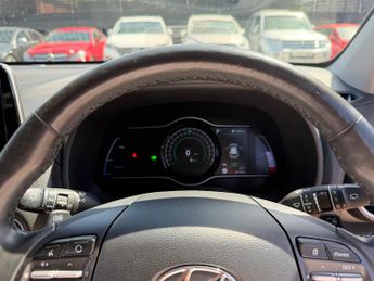 HYUNDAI KONA 150kW Premium SE 64kWh 5dr Auto