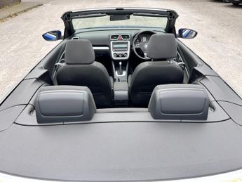 VOLKSWAGEN EOS 2.0 TDI BlueMotion Tech SE 2dr DSG
