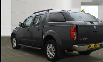 NISSAN NAVARA Double Cab Pick Up Outlaw 3.0dCi V6 231 4WD Auto