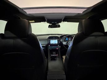 JAGUAR F-PACE 2.0d R-Sport 5dr Auto AWD