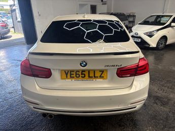 BMW 3 SERIES 330d Luxury 4dr Step Auto