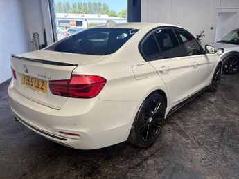 BMW 3 SERIES 330d Luxury 4dr Step Auto