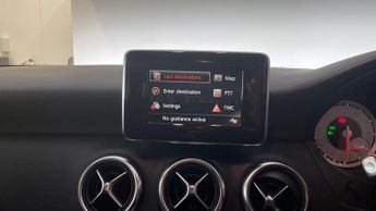 MERCEDES-BENZ A-CLASS A200 CDI Sport Edition 5dr Auto ++ 1 OWNER / NAV / LEATHER / PAN