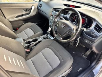 KIA CEED 1.6 CRDi 2 5dr Auto