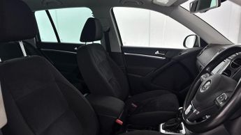 VOLKSWAGEN TIGUAN 2.0 TDI BlueMotion Tech Match Edition SUV 5dr Diesel DSG 4WD Eur