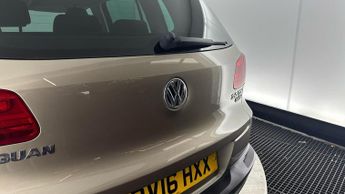 VOLKSWAGEN TIGUAN 2.0 TDI BlueMotion Tech Match Edition SUV 5dr Diesel DSG 4WD Eur