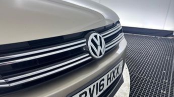 VOLKSWAGEN TIGUAN 2.0 TDI BlueMotion Tech Match Edition SUV 5dr Diesel DSG 4WD Eur