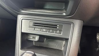 VOLKSWAGEN TIGUAN 2.0 TDI BlueMotion Tech Match Edition SUV 5dr Diesel DSG 4WD Eur