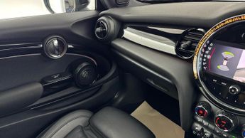 MINI ELECTRIC HATCH Cooper SE 32.6kWh Level 3 Hatchback 3dr Electric Auto (184 ps)